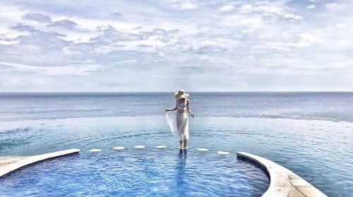 店 蓝色天堂酒店下午茶无边泳池SPA 阿雅娜酒