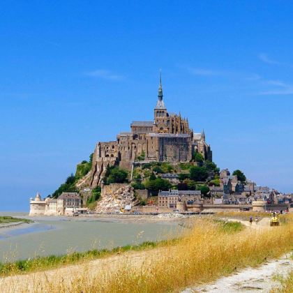 法国圣米歇尔山修道院一日游中文司机酒店接送全程12小时