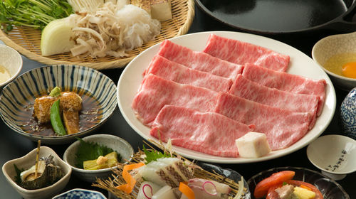 东京都赤坂涮火锅 黒毛和牛しゃぶしゃぶ すき焼き赤坂江戸桜 餐厅美食套餐线路推荐 携程玩乐