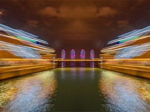 夜游三亚湾