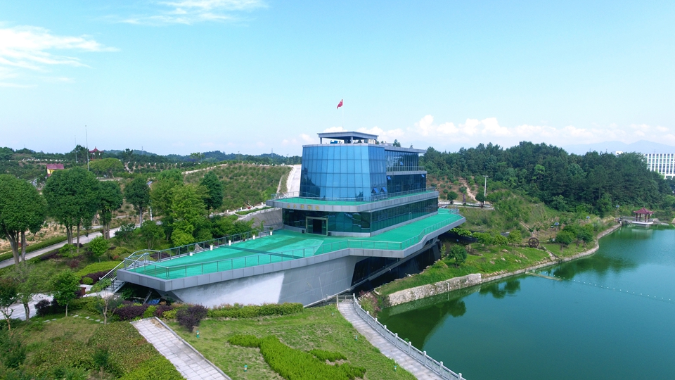中国黄袍山国家油茶产业示范园