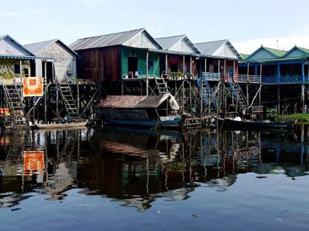 tara river boat 洞里萨湖之旅