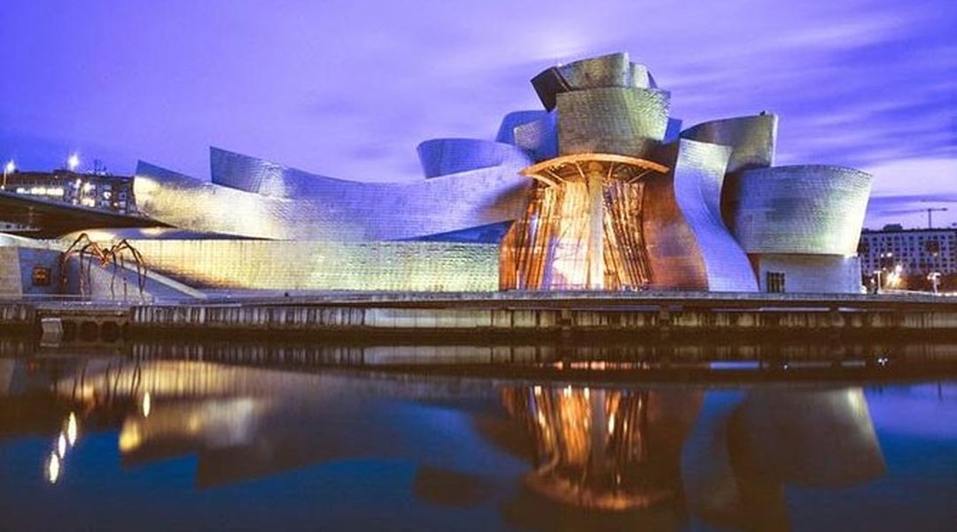 Bilbao Guggenheim Museum Exterior And Interior Small Group Tour