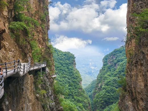 云蒙山皇家森林公园