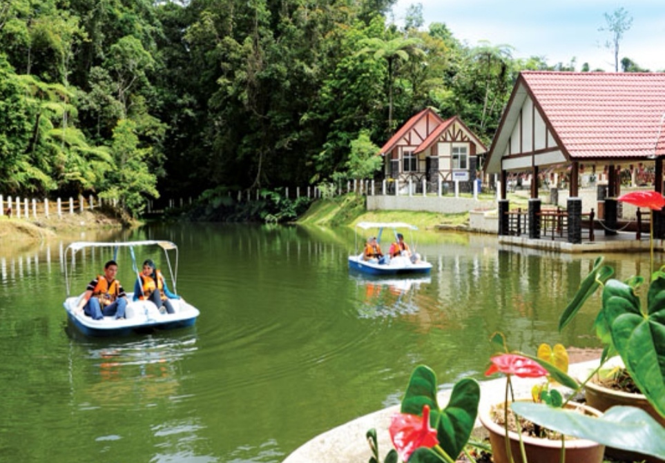 keistimewaan bukit fraser