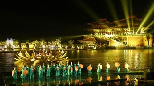清明上河园 大宋东京梦华 演出 少林寺武术馆二日游 开封府三环内可接 塔林 回程送火车站 线路推荐 携程玩乐 清明上河园 大宋东京梦华 演出 少林寺武术馆二日游 开封府三环内可接 塔林 回程送火车站 线路推荐 携程玩乐