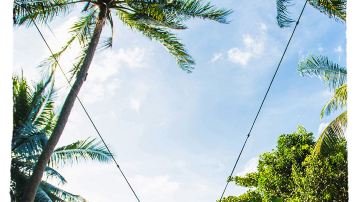 普吉巨石海灘鞦韆