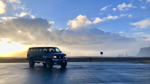冰岛卡特拉火山冰洞探险半日游【观赏南岸冰川