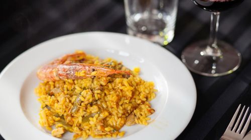 【Eatwith美食体验】马德里大厨的热门海鲜饭