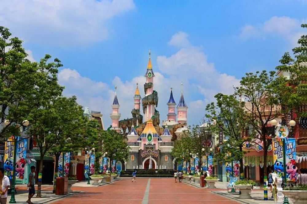 沈阳方特欢乐世界一日游【欢乐日场 卡通城堡 旋转木马 火流星.】