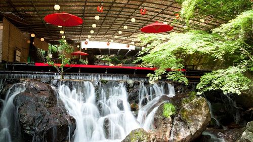 日本京都贵船神社 嵯峨野小火车 岚山一日游 含贵船川床料理午餐 线路推荐 携程玩乐