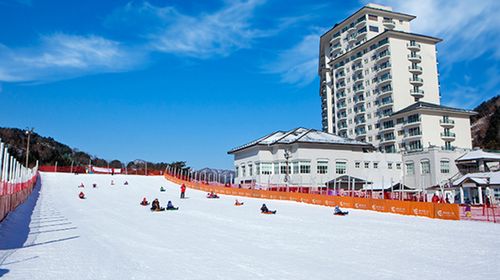 韩国伊利希安江村度假村滑雪场一日游 雪兜一日遊冬季限定亲子喜爱 线路推荐 携程玩乐
