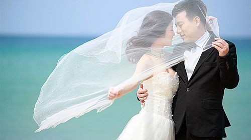 泰国本地婚纱_泰国传统婚纱服饰图片(3)