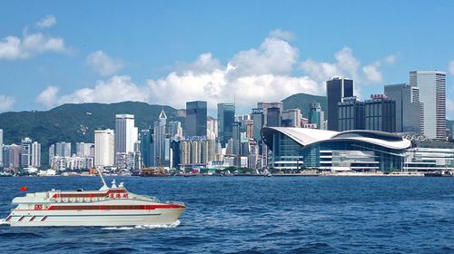 【畅游港澳】广州番禺莲花山港到香港尖沙咀中港城码头往返船票【高速