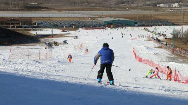 莲花山滑雪场