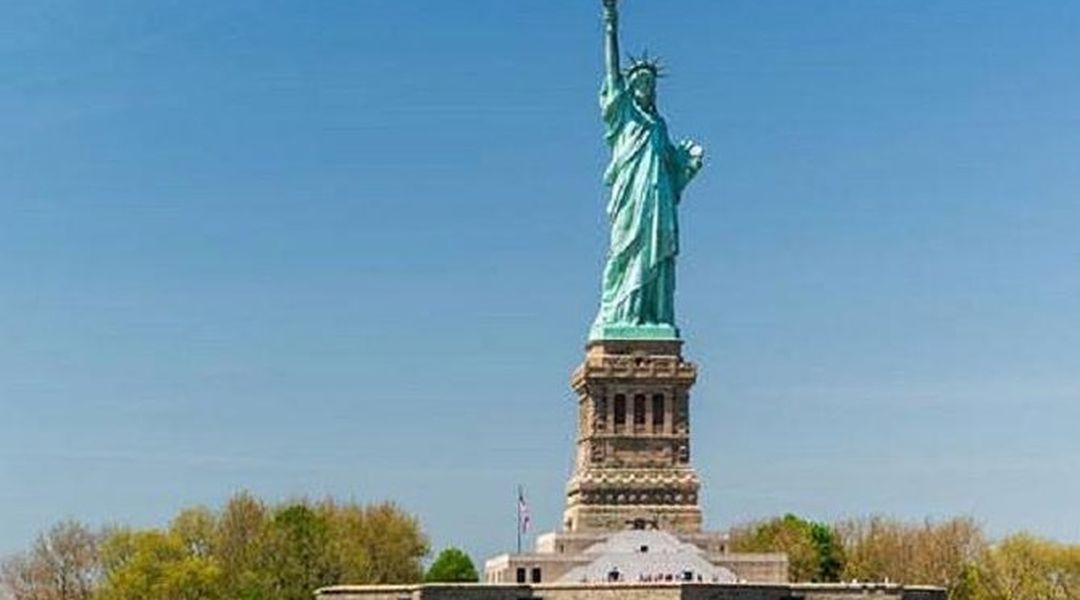 Nyc Tour With Statue Of Liberty Pedestal Access Trip Com