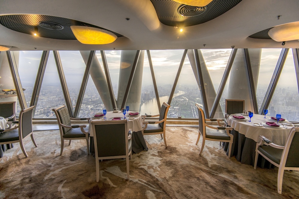 广州塔卢特斯法国旋转餐厅