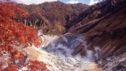日本北海道登别登别地狱谷+千岁支笏湖一日游【泡温泉 登别万世阁-地狱谷-三层瀑】线路推荐【携程玩乐】