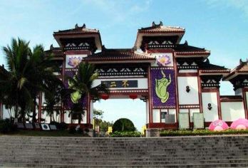 三亚西岛+大小洞天一日游【2-8人私团上门接送】【10小时服务时长含路程，西岛门船票、上门接送，出发时间自由】