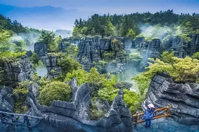 恩施梭布垭石林景区