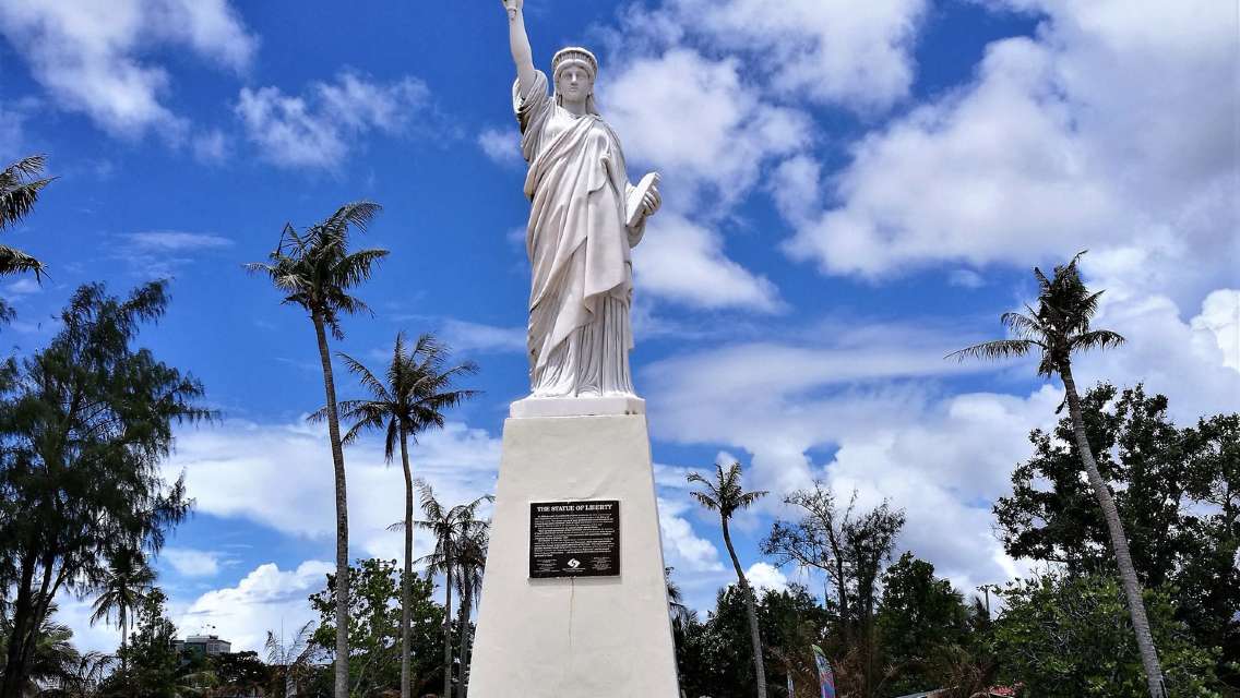 City Tour Underwater World Day Tour City Tour Two Lover S Point Underwater World Lunch Trip Com