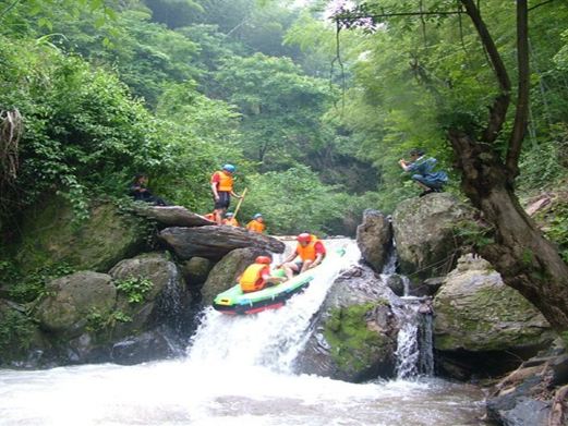 盘龙溪漂流