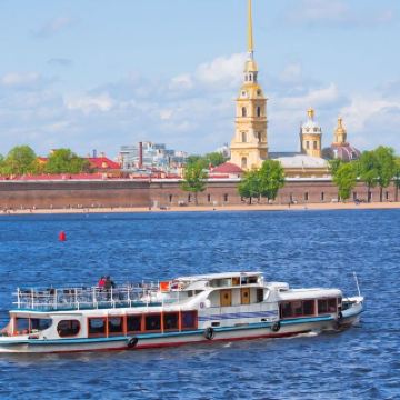 圣彼得堡半日游【圣彼得堡观光和涅瓦河游船】 266 起