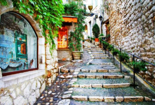 法国戛纳老港格拉斯圣保罗一日游10小时包车游蔚蓝海岸多姿风情【探访闻名世界电影节举办地戛纳，玩转红地毯、电影宫、海滨】