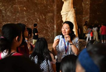 法国巴黎卢浮宫2小时中文讲解半日游博物馆持证导游可选6人小团【[官方持证导游]法国国家博物馆持证导游，专业中文讲解服务】