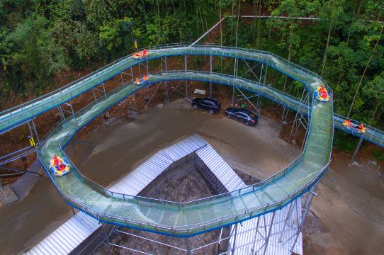 清远龙腾峡漂流一日游刺激空中玻璃漂天空之镜