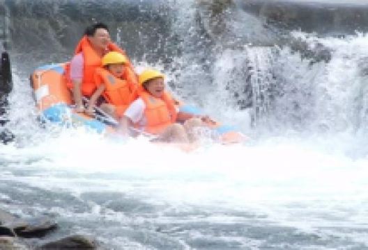 尧山天河漂流景点图片