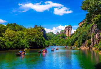 武夷山国家公园+九曲溪竹筏漂流+《印象大红袍》演出一日游【1人起订，可独立成团，行程可定制更自由。】