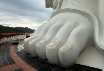 三亚南山文化旅游区+天涯海角一日游【2-8人独团含专车门票】【[南山寺]108米南山海上观音，佛教文化苑，居山面海的大型寺院。】