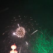 ly淡然一笑