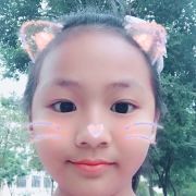 杨树颖子下的baby