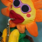 皮诺敲和大黄蜂