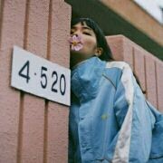志龙的少女灵