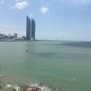 逢场作戏终究只是一场戏