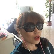 碧绿色的小兔子-