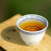 子 歆