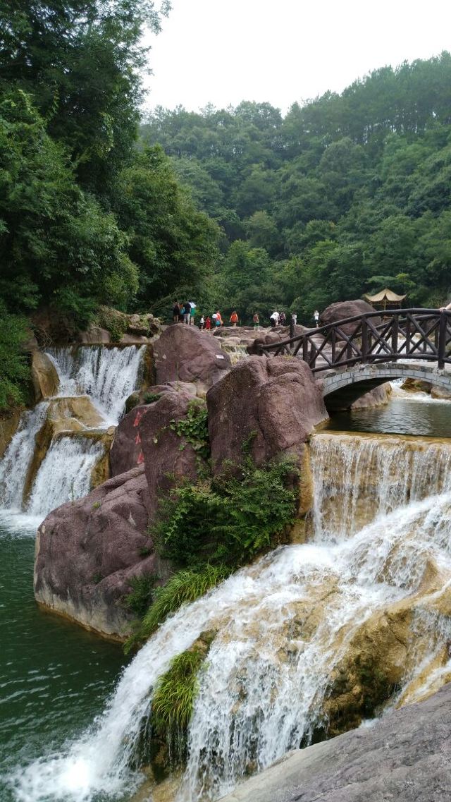 京山鴛鴦溪漂流