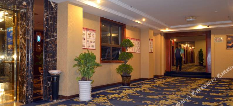 成都富丽大酒店(市五医院地铁站温江大学城店)图片