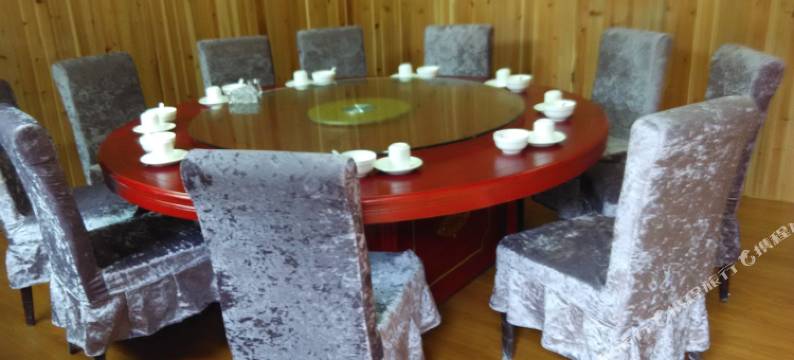 汉阴华元山庄图片