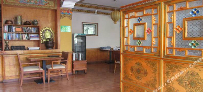 拉萨吉曲饭店(大昭寺八廓街店)图片