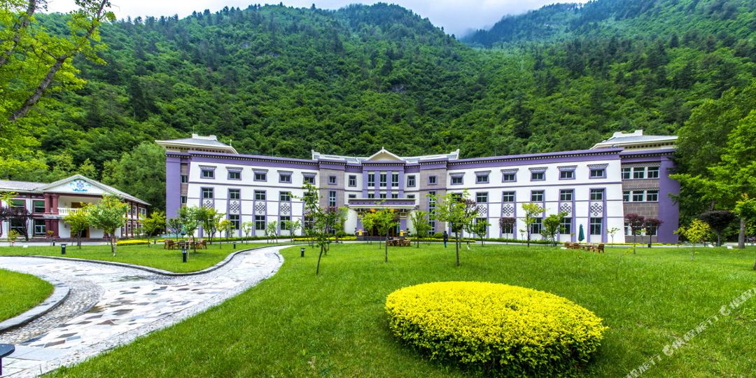 九寨沟县 >> 酒店  标签: 宾馆度假村休闲娱乐 九鑫山庄共多少人浏览