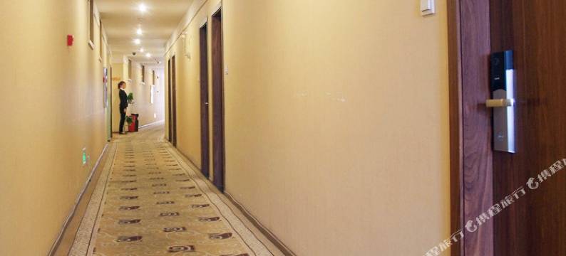 嘉兰城市酒店(成都温江南熏大道地铁站店)图片