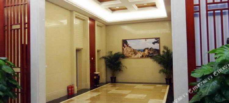 宝天曼汇银大酒店图片
