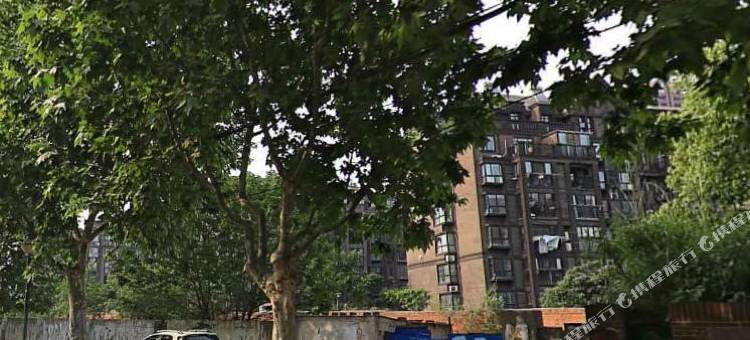 时尚小屋青年公寓(南京人和苑店)图片