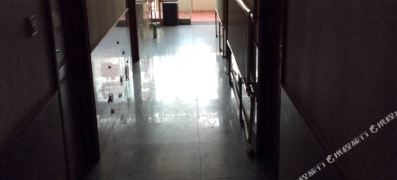 青岛欣洁康宾馆图片