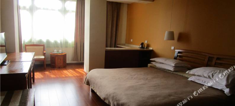 拉萨吉曲饭店(大昭寺八廓街店)图片